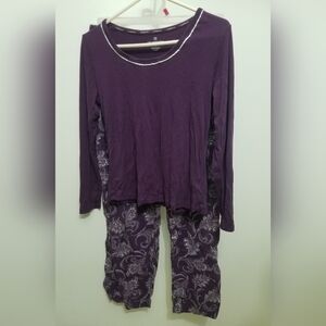 EUC gorgeous purple pj set, sz M, w pant pockets!